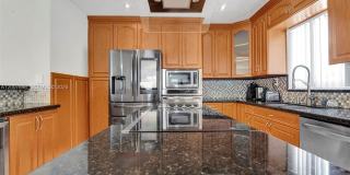 19102 NW 33rd Pl Gallery 10