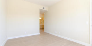 1228-1230 Wellesley Gallery 24