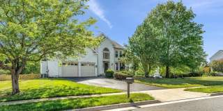 611 CURTIN PL SE Gallery 1