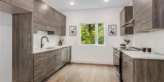 1436 Walker Place SE Gallery 6