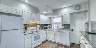 120 N Newport Ave Gallery 14