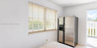 15831 SW 100th Ct Gallery 3