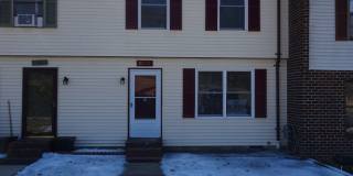 3 Bedrooms, 1.5 Bathrooms Townhome in Williamsburg Gallery 1