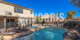 Beautiful Large Furnished Home w/A Pool Gallery 35
