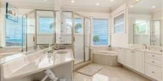 901 SE Riverside Drive Gallery 51