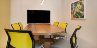 Radius Uptown Apartments Gallery 27