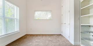 132 ORANGE AVE Gallery 22