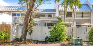 7018 SW 53rd Ln Gallery 1