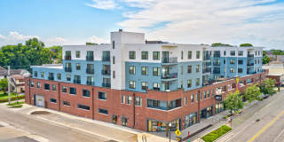 City's End - Fountain Square Apartments Gallery 1