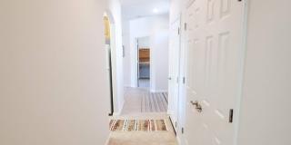 3 Bedroom, One Level Furnished Home in Emerald Ridge Gallery 15