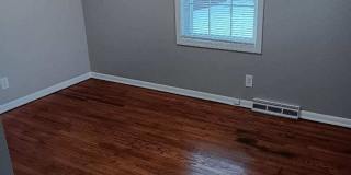 Charming 3 bedroom near Washburn University. Gallery 13