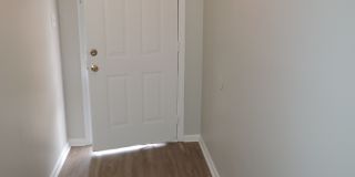 3881 Crest Drive Gallery 20