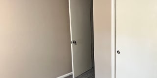 Bristol Square Apartments Gallery 159