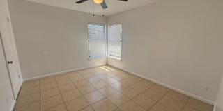 Charming 3BR Home w/ Hardwood Floors & Private Yard – Great SA Location Gallery 5