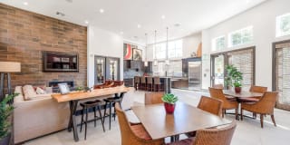 Sendero Gateway Apartment Homes Gallery 24