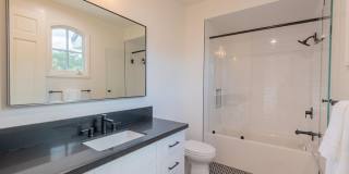 2390 Crombie Court Gallery 33