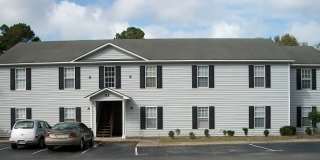 2 Bedroom 1 bath downstairs unit Gallery 1