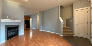 Bright 2-Bed, 2.5-Bath Beaverton Townhouse with Attached Garage & AC Gallery 4