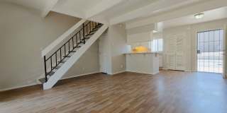 Home @ Valencia Gallery 6