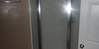Newly renovated beautiful 1bd/1ba house/commercial space Gallery 8