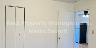 COZY 1-BEDROOM APARTMENT Gallery 8