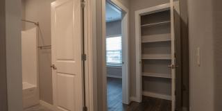 Charming 2 bedroom! Gallery 9