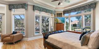 Stunning Lagoon Residence! Gallery 27