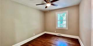 1919 Maryland Avenue Gallery 12