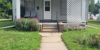 1023 Bell Street Gallery 1