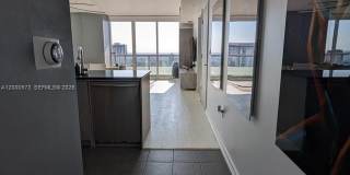 50 Biscayne Blvd 5107 Gallery 2