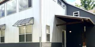 957 West Hughes Street Gallery 28