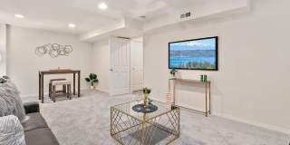 3bd/2.5ba Bellevue Condo Gallery 16