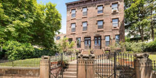 2311 GREEN Street Gallery 1