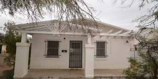 1524 E 8th Street Gallery 1