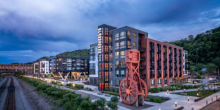 Glasshouse Pittsburgh Gallery 47