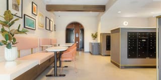 Quin + Nita Gallery 49