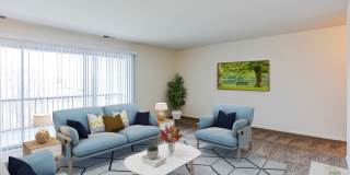 Lake Forest Apartments Gallery 31