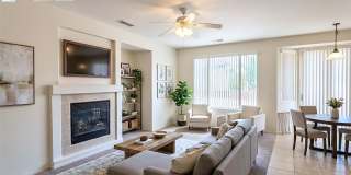 Beautiful 3-bedrooms, 2-baths home in the Stoneridge community! Gallery 3