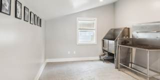 Linkhorn Bay Apartments Gallery 15