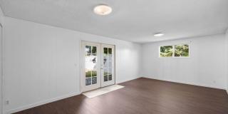 Spacious 3BR + Bonus Tri-Level in Spokane Valley - Fireplace, Corner Lot & Garage Gallery 12