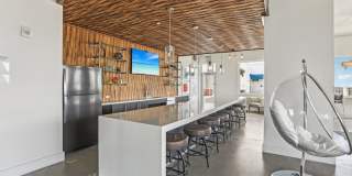 Vantage St Pete Gallery 17