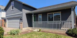 Great 3 bed/2bath home with bonus space and fenced in yard! Great 3 bed/2bath home with bonus space and fenced in yard! Gallery 1