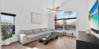 18910 Northwest 10th Terrace Gallery 17