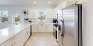 2333 Southeast 28th Court Gallery 5