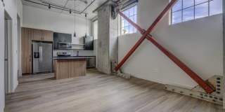 CINQ Gallery 9
