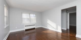 Walnut Court Gallery 6