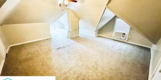 2106 Court Avenue Gallery 12