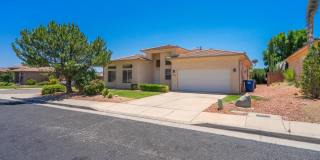 Serene 3-Bedroom Home. Small Dog Friendly! Gallery 1