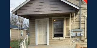 1306 W Countryman St Gallery 1