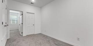 1835 W Poplar Gallery 14